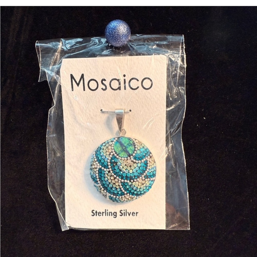 Sterling Silver Blue Crystal Dome Ring - Picture 8 of 9